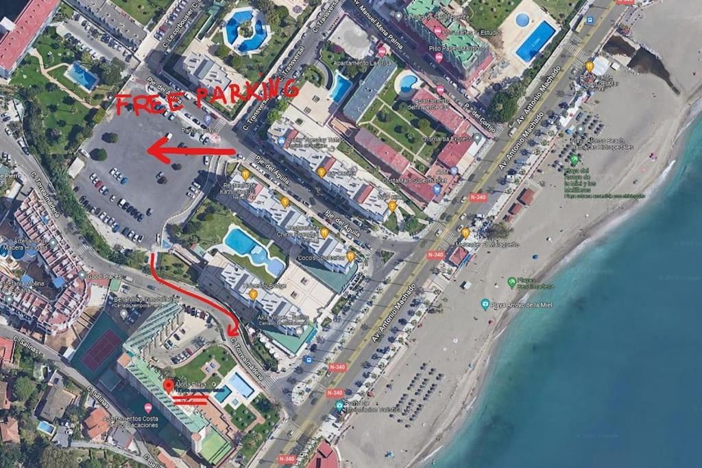 شقة Apartamento A Pie De Playa Con Terraza Y Piscinas بينالماذينا المظهر الخارجي الصورة