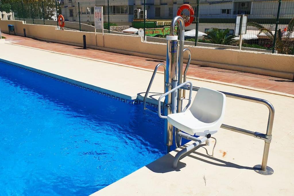 شقة Apartamento A Pie De Playa Con Terraza Y Piscinas بينالماذينا المظهر الخارجي الصورة