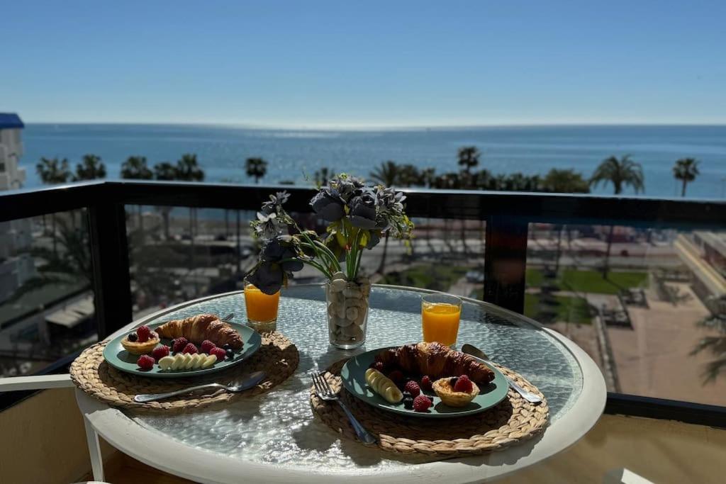 شقة Apartamento A Pie De Playa Con Terraza Y Piscinas بينالماذينا المظهر الخارجي الصورة